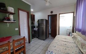 Apartamento com ar cond. na praia grande ubatuba